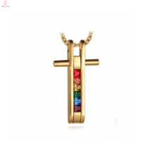 La forme de croix de couleur d&#39;arc-en-ciel faisant des frais pour le collier en or léger de bijoux d&#39;or a placé pour des couples